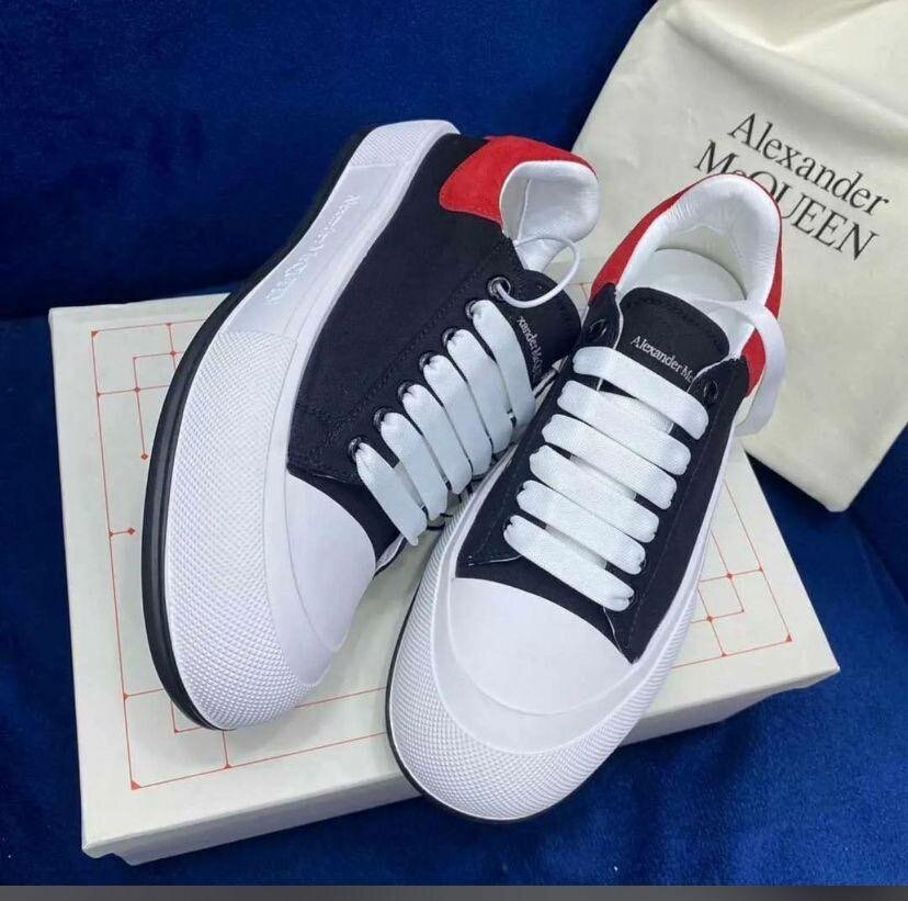 ALEXANDER MCQUEEN