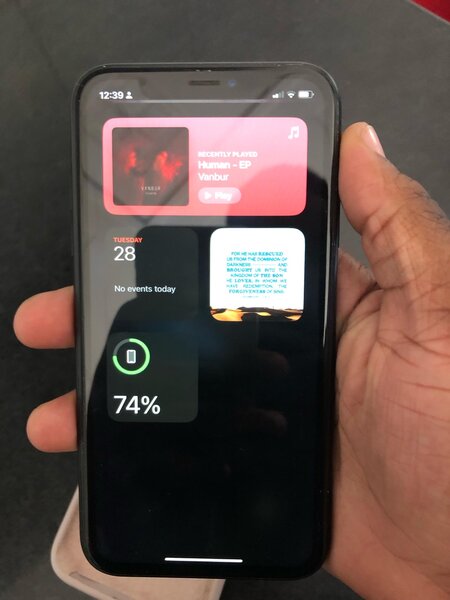 iPhone XR