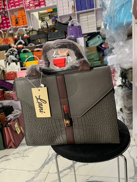 Women handbag