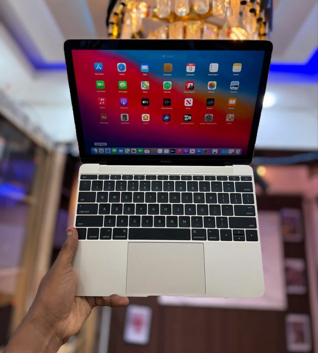 Apple Macbook