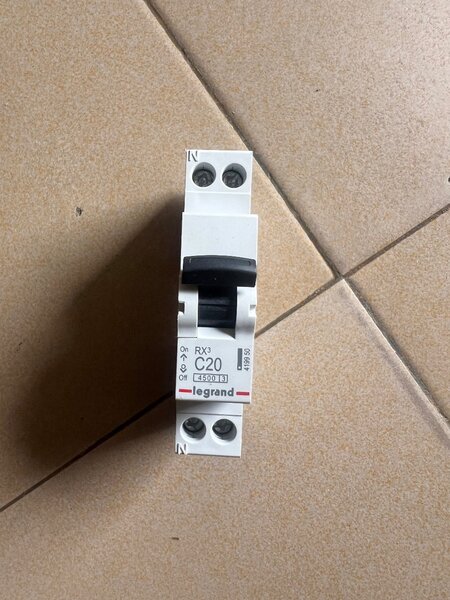 C20 Circuit Breaker
