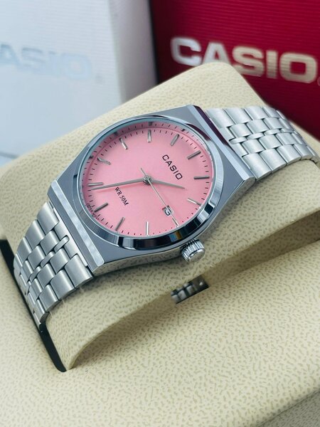 Montre plaqué