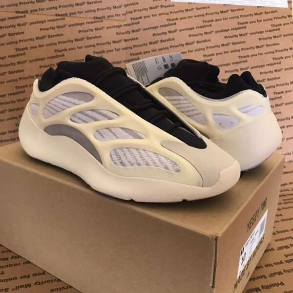 Yeezy v3