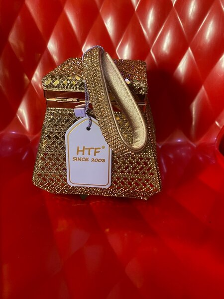 CLUTCH BAG