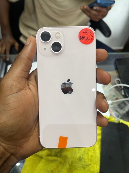 iPhone13