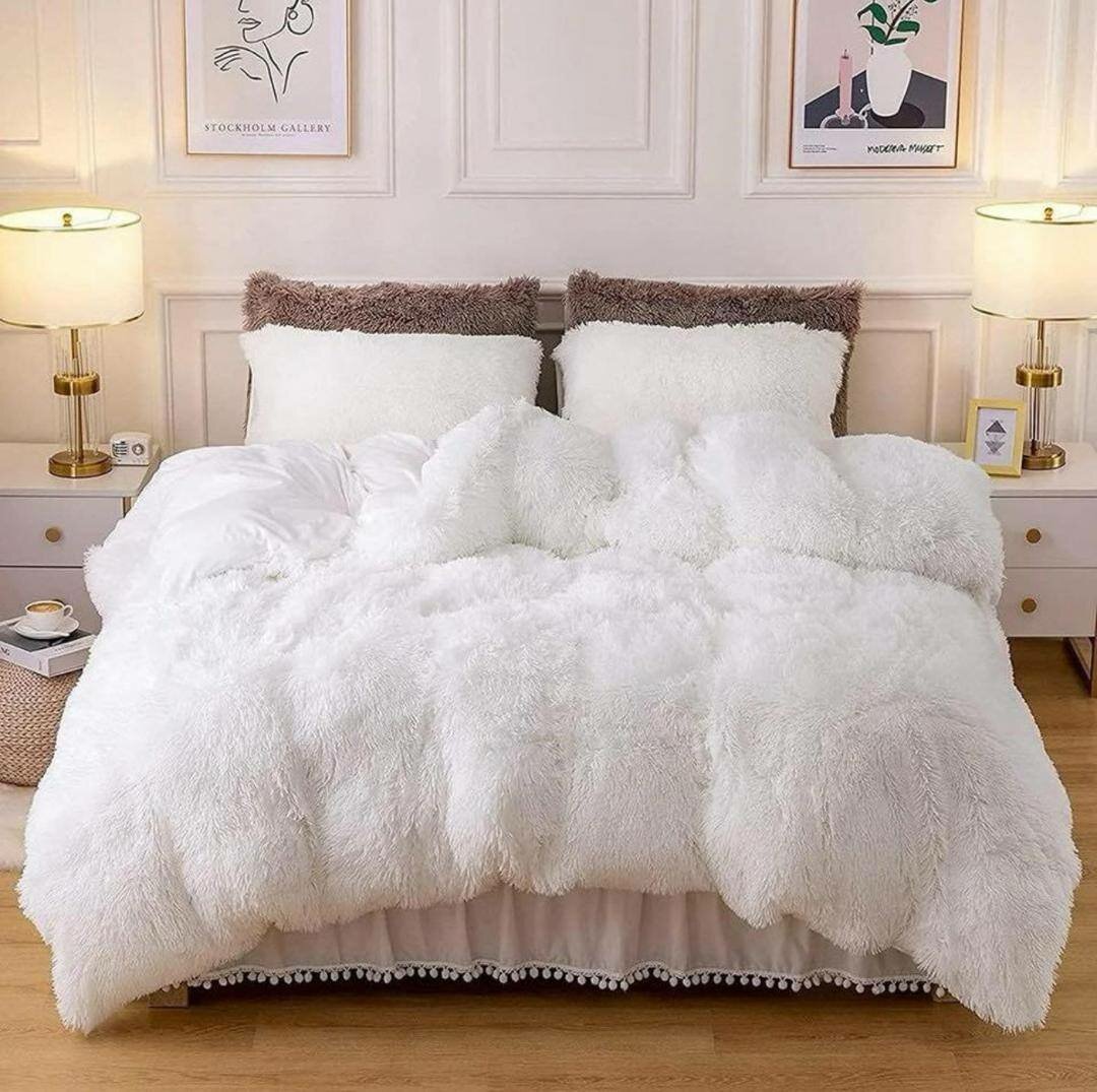 Couette importée poilue