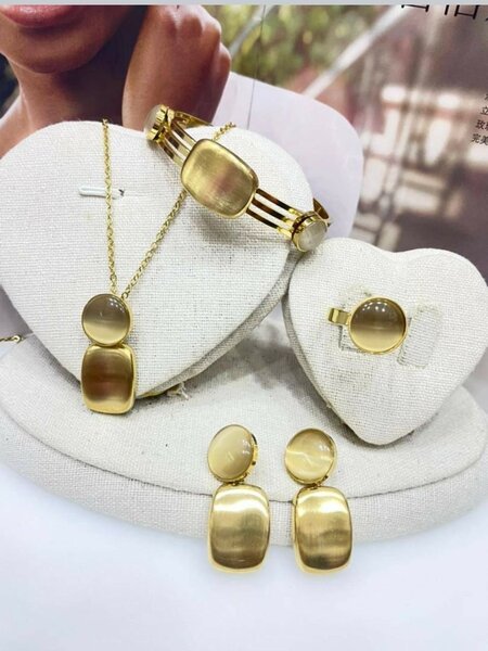 Ladies Necklace set