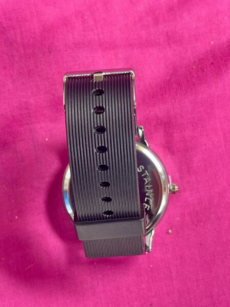 Montre Quartz Moderne Homme
