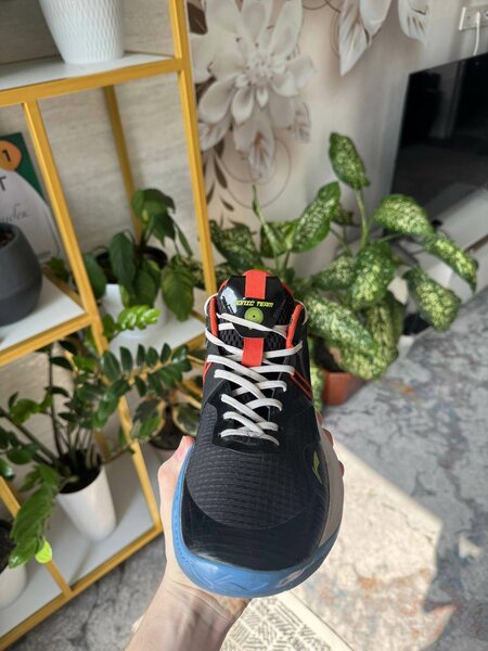 Li ning sonic low