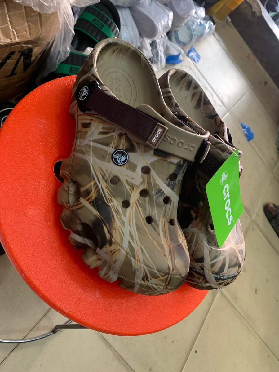 Designal Crocs