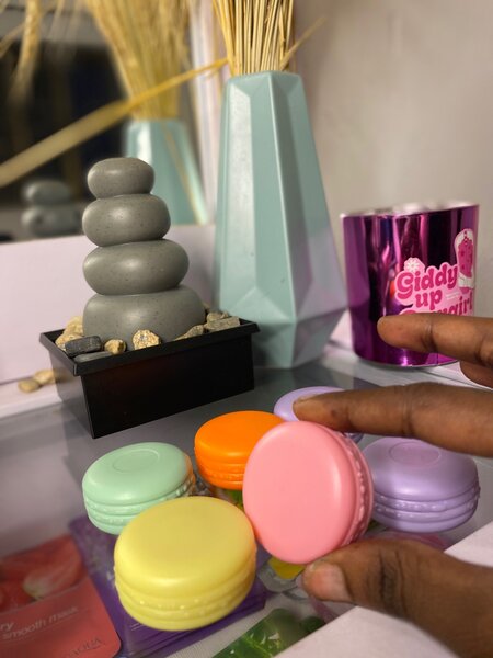 Lip scrub