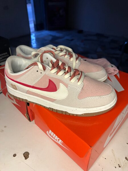Nike shoes