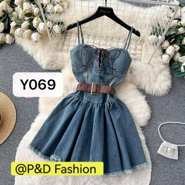 Chic robe en jeans