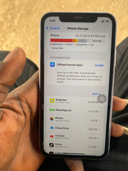 iPhone 11 64gig