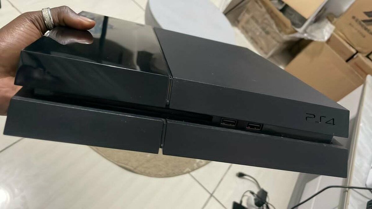 PS4 FAT