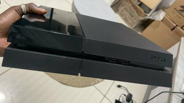 PS4 FAT