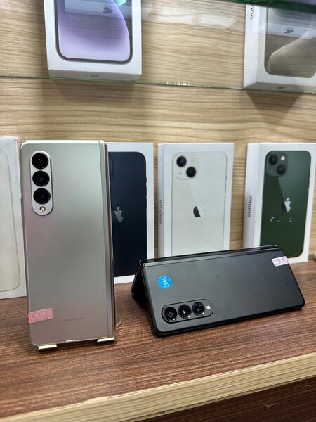 Samsung z fold 3