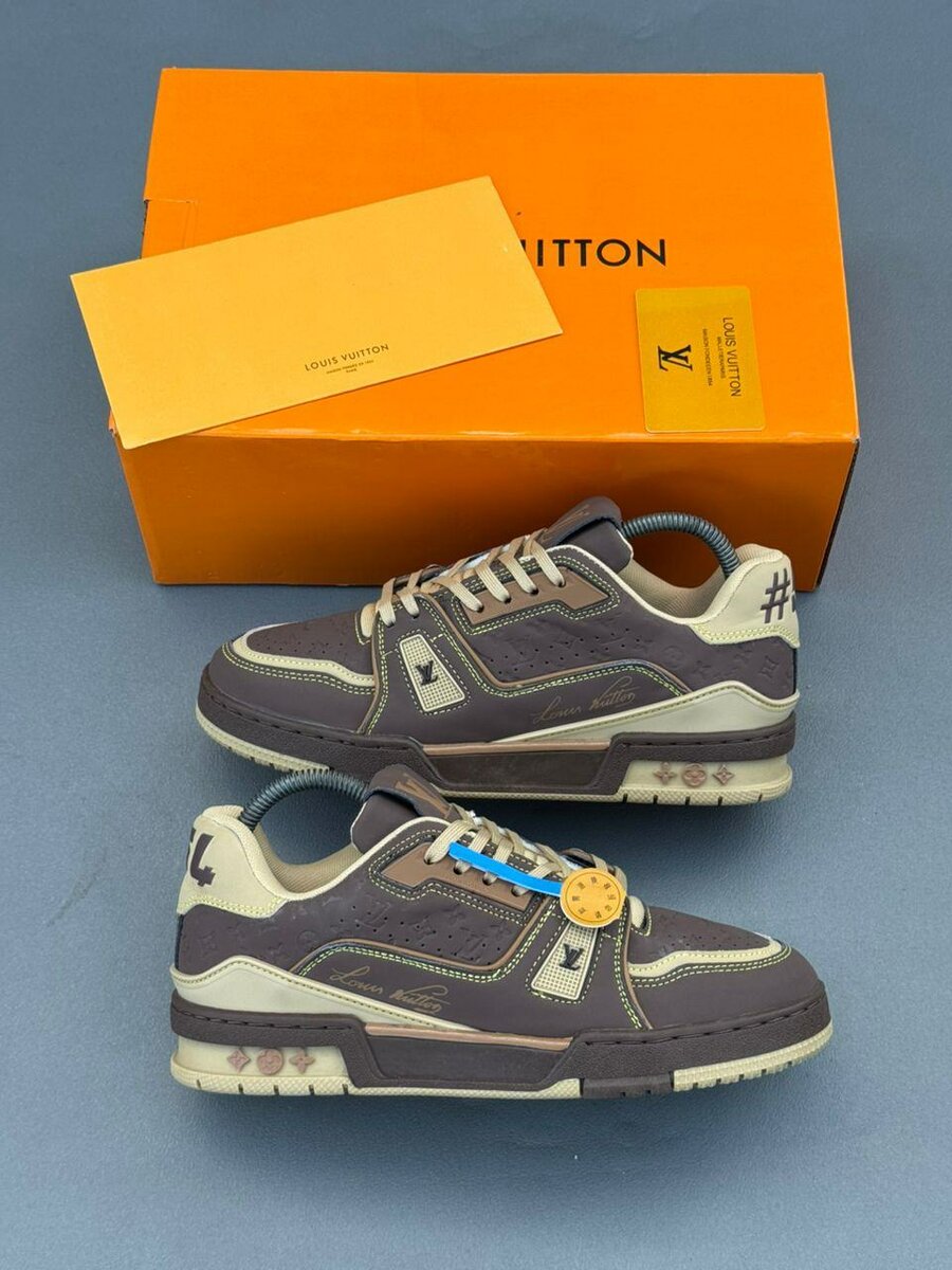 Chaussures LV