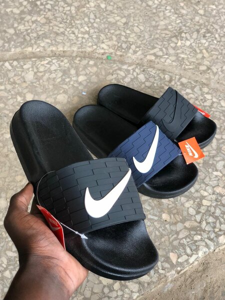 Men's slippers