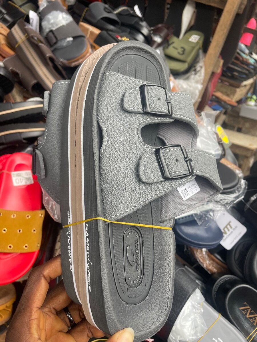 Sandales Confortables à Boucles