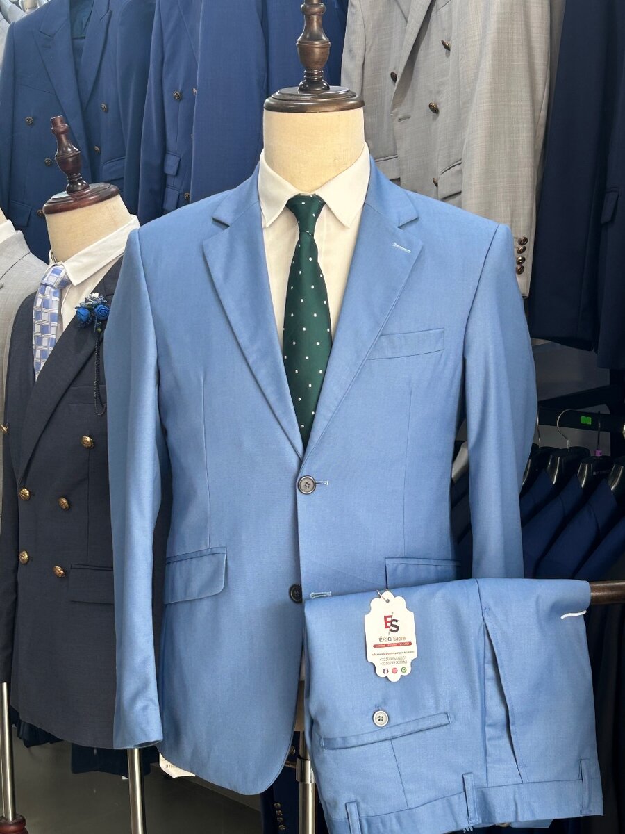 Costumes hommes