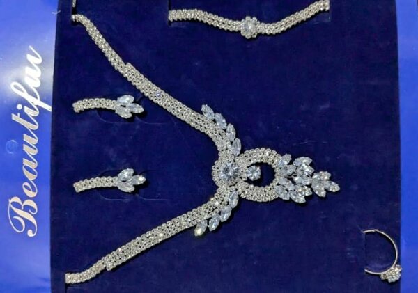 Parure Bijoux Strass Éblouissants