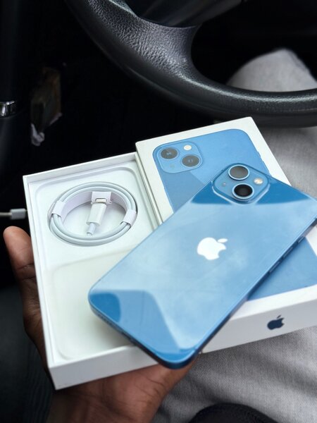 iPhone 13