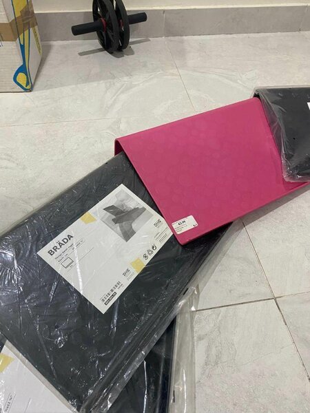 Laptop stand
