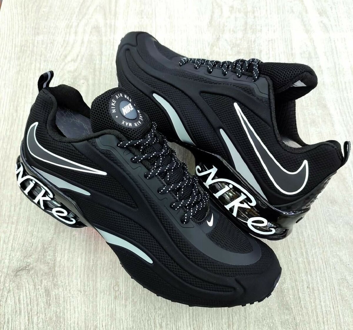 NIKE CLASSIC