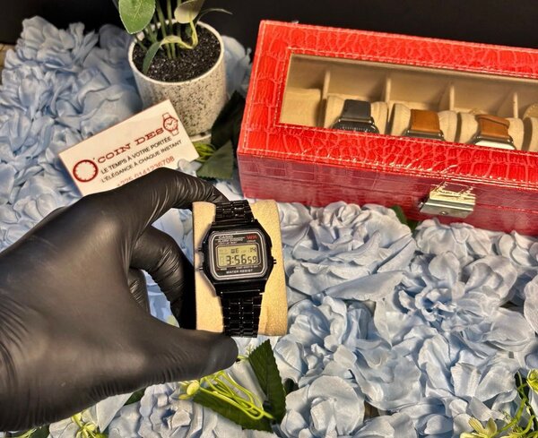 Montre digitale rétro
