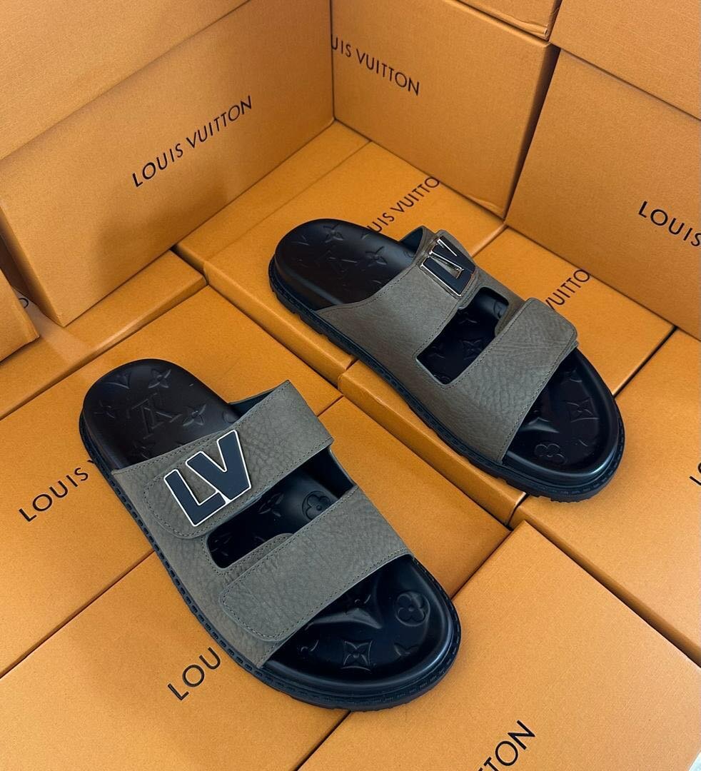 Louis & Vuitton