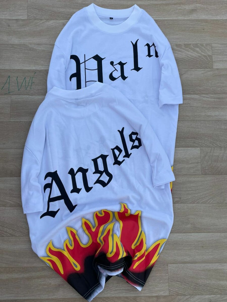 T-shirt blanc flamboyant