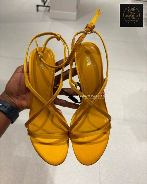 Sandales à talons Zara
