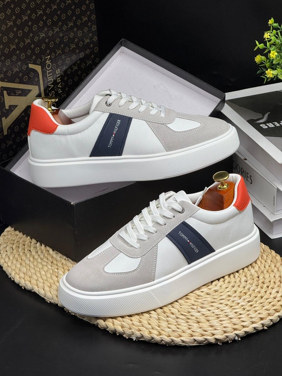 TOMMY HILFIGER CLASSIC WHITE