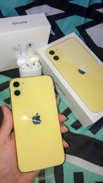 Iphone 11-128 GIG,64 GIG
