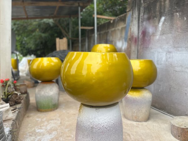 Flower pots