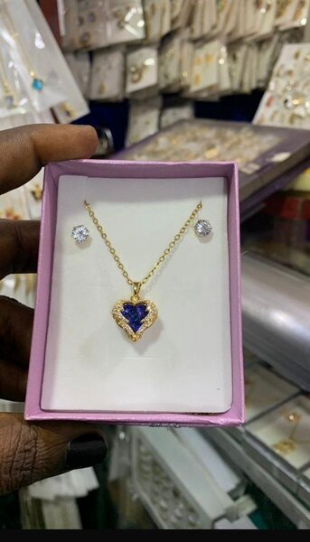 Jewelry necklace