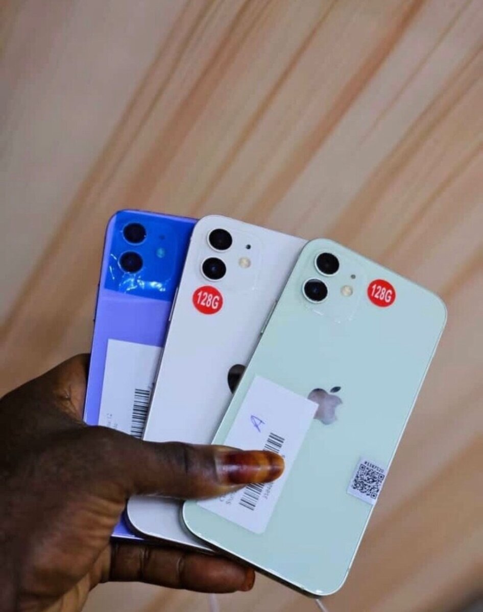 iPhone 12