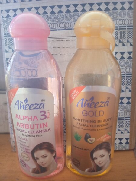 Aneeza Gold Facial Cleanser