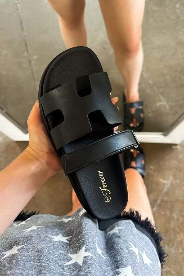 Hermes slippers