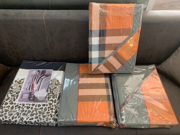 Queen size bedsheet