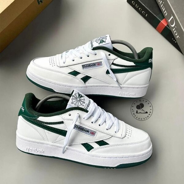 REEBOK CLASSIC