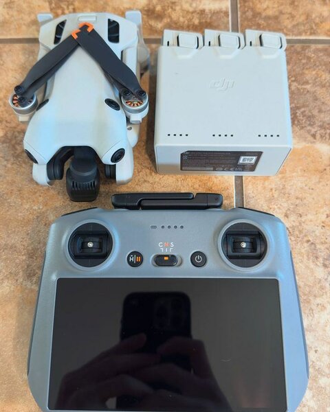 Drone DJI avec télécommande