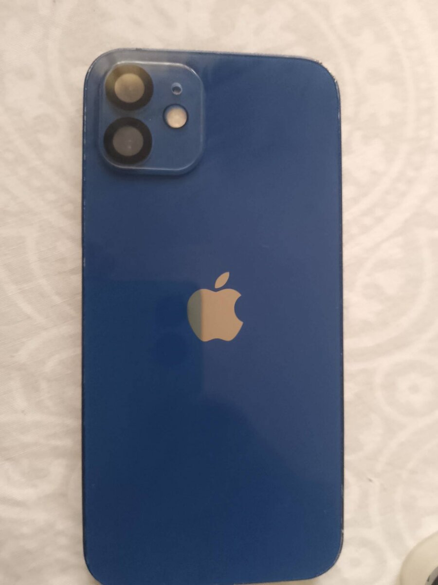 iPhone 12 simple