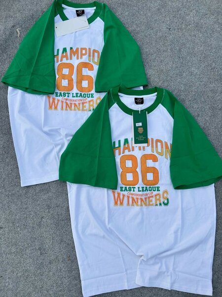 Tee-shirts