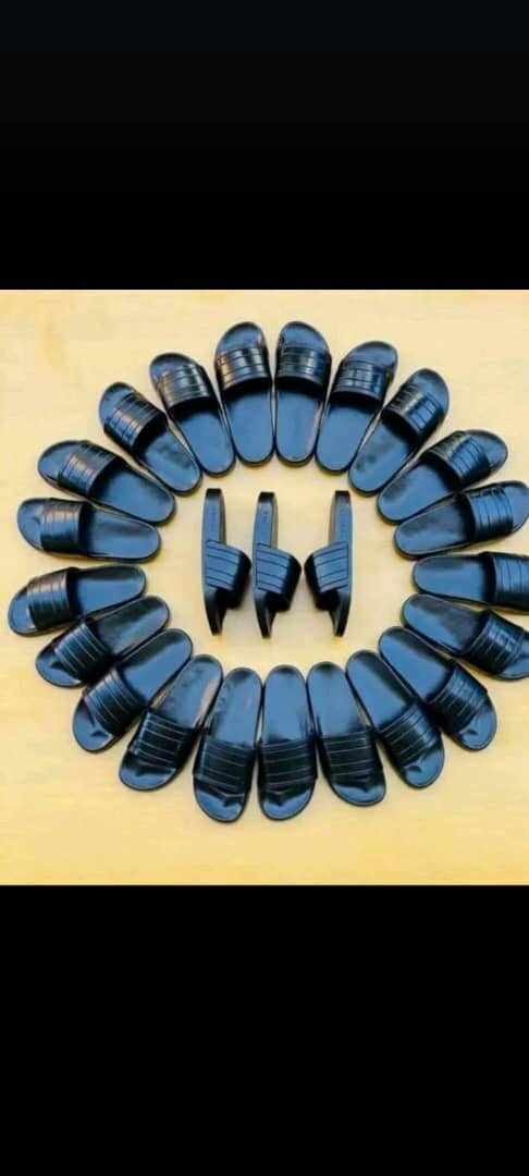 Gucci slides