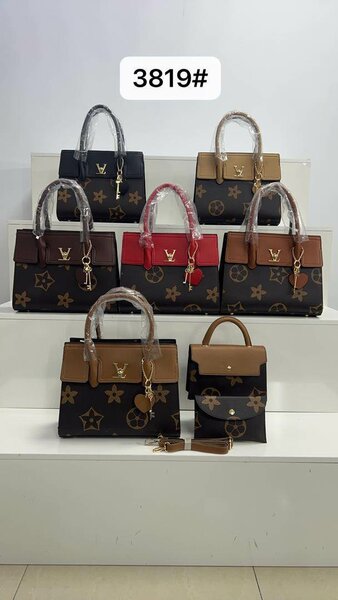 Ladies hand bag
