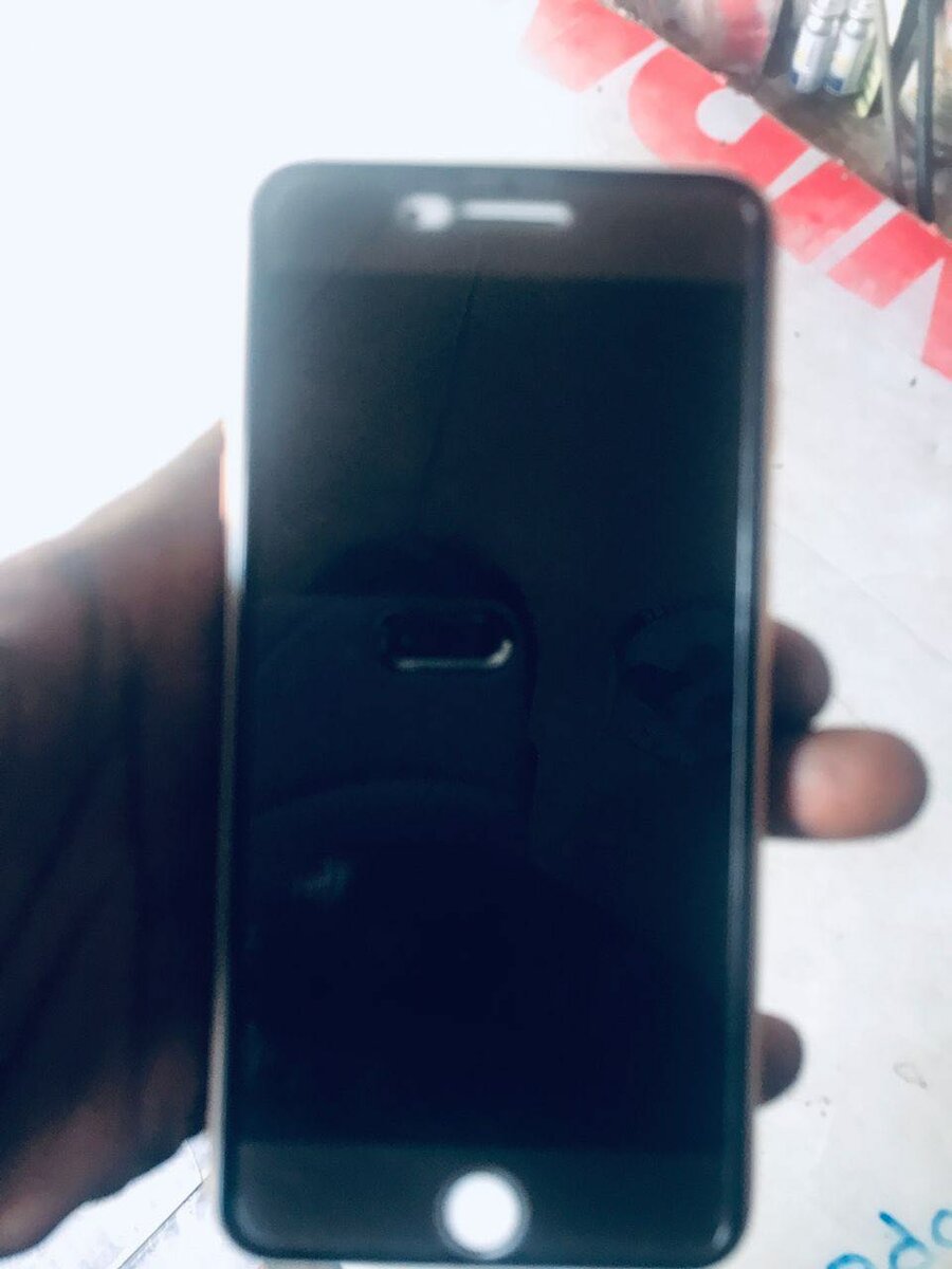 phone 8+ 64g