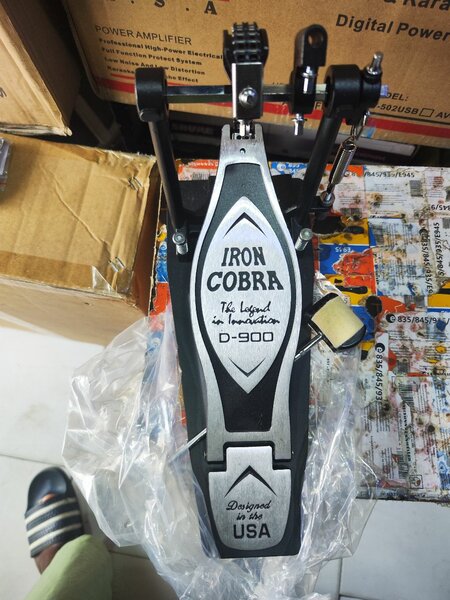 Drum pedal