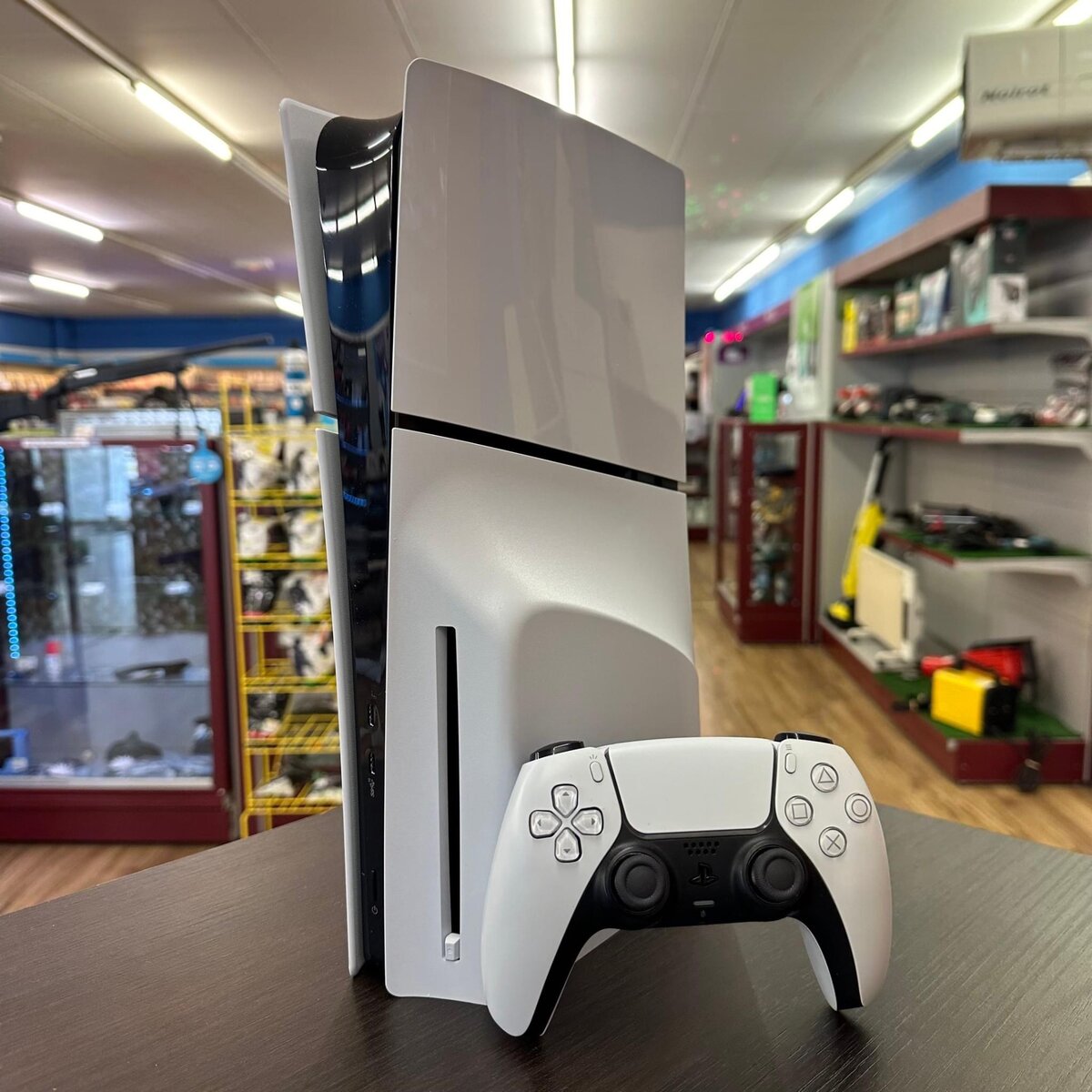 PS5 Slim Quasi neuve